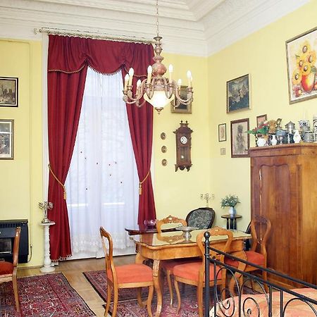 Budapest Tourist Apartments - József körút Budapeste Quarto foto