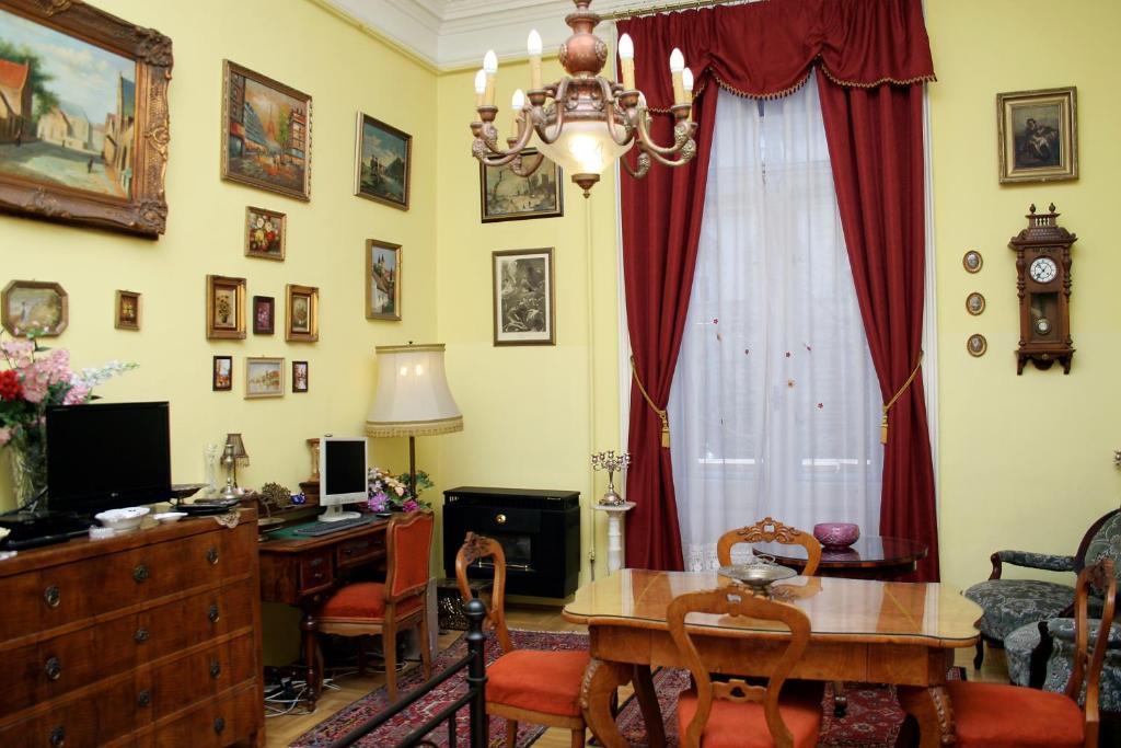 Budapest Tourist Apartments - József körút Budapeste Quarto foto