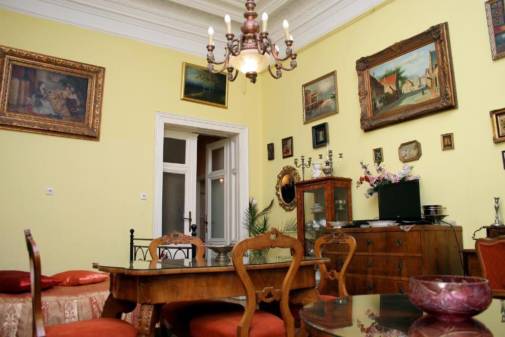 Budapest Tourist Apartments - József körút Budapeste Exterior foto
