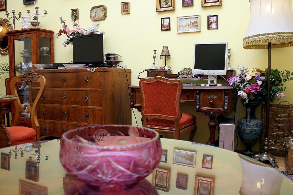 Budapest Tourist Apartments - József körút Budapeste Quarto foto