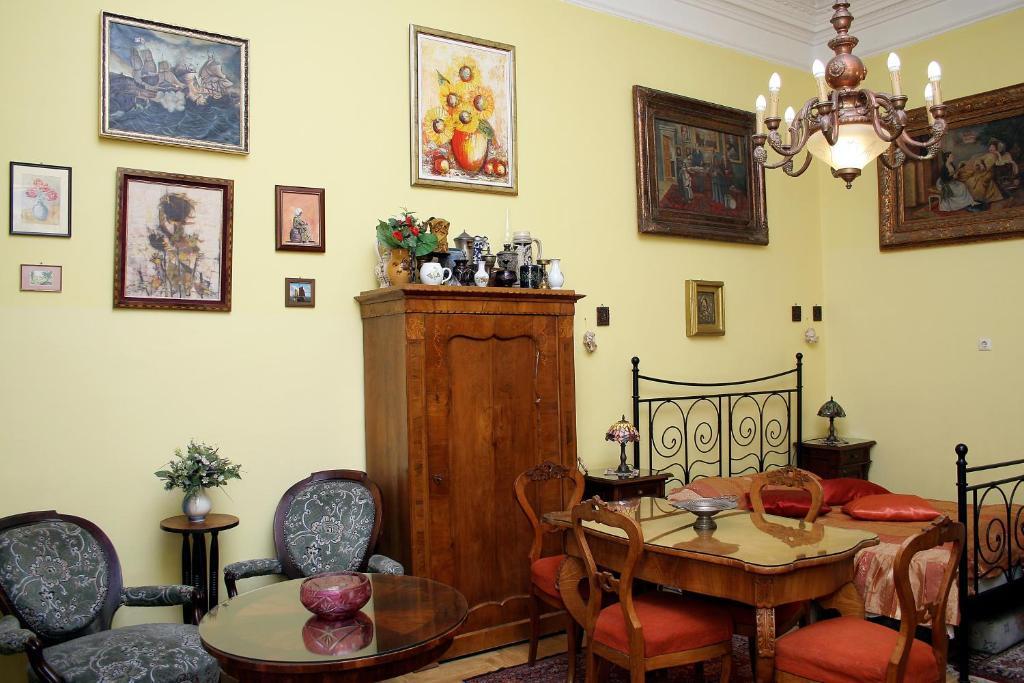 Budapest Tourist Apartments - József körút Budapeste Quarto foto
