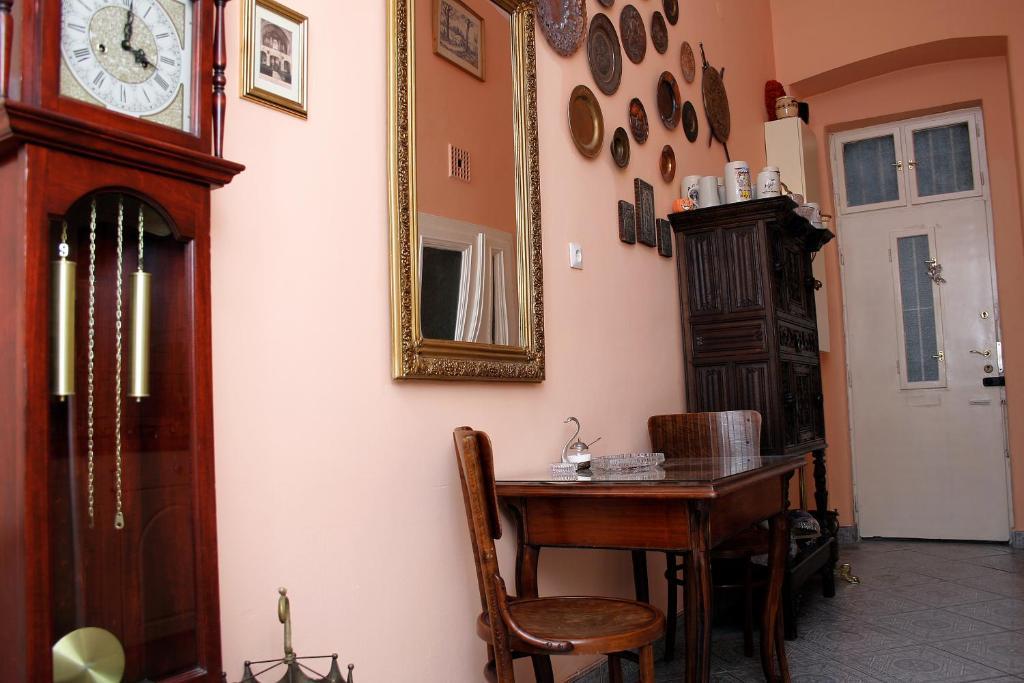 Budapest Tourist Apartments - József körút Budapeste Quarto foto